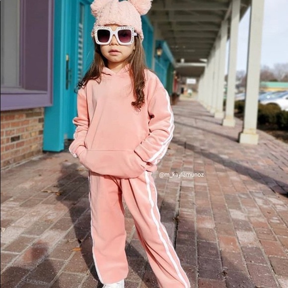Other - New Boutique Velvet Hoodie & Pant Set